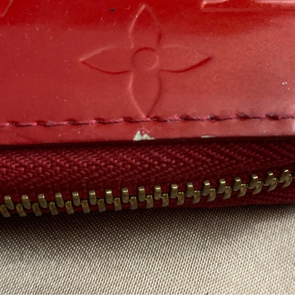 Louis Vuitton Red Vernis Zippy Wallet - Picture 15 of 16